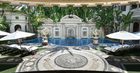 gianni's Versace mansion